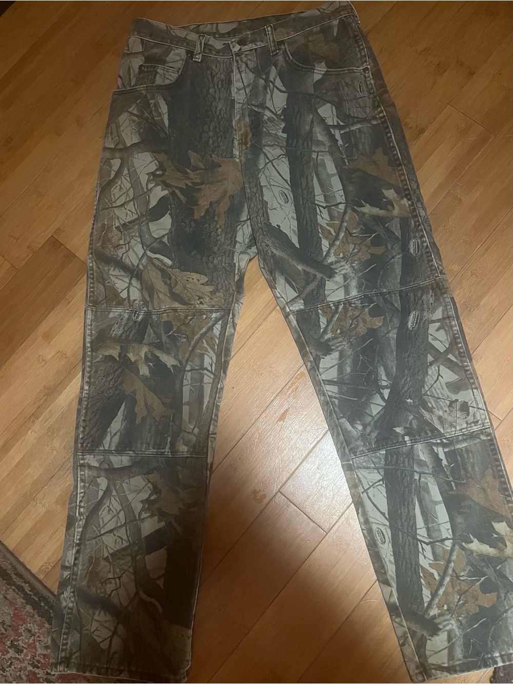 Wrangler Men's Camouflage Relaxed Jeans - Brown & Green